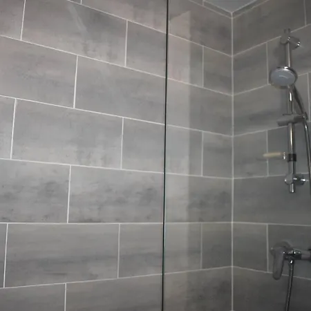 公寓 2 Pieces Au Centre De Font-romeu, Parking Inclus - Fr-1-580-96 丰罗穆