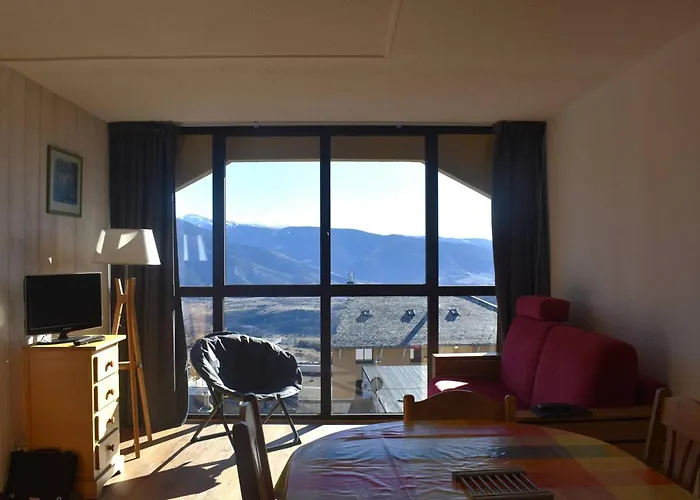 Apartamento 2 Pieces Au Centre De Font-romeu, Parking Inclus - Fr-1-580-96 *