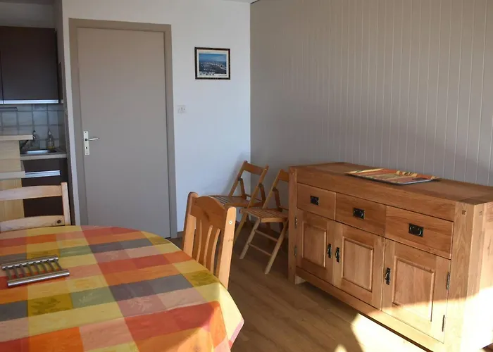 2 Pieces Au Centre De Font-romeu, Parking Inclus - Fr-1-580-96 Apartamento